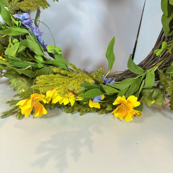 NWT Handmade Yellow Purple Floral Spring Wreath 16" Easter Bright Door - Picture 3 of 9